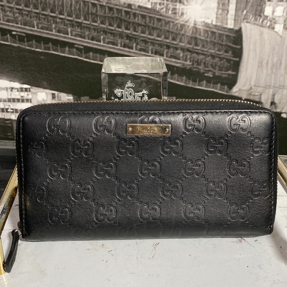 Authentic Gucci Guccissima Zippy Wallet - Picture 4 of 14